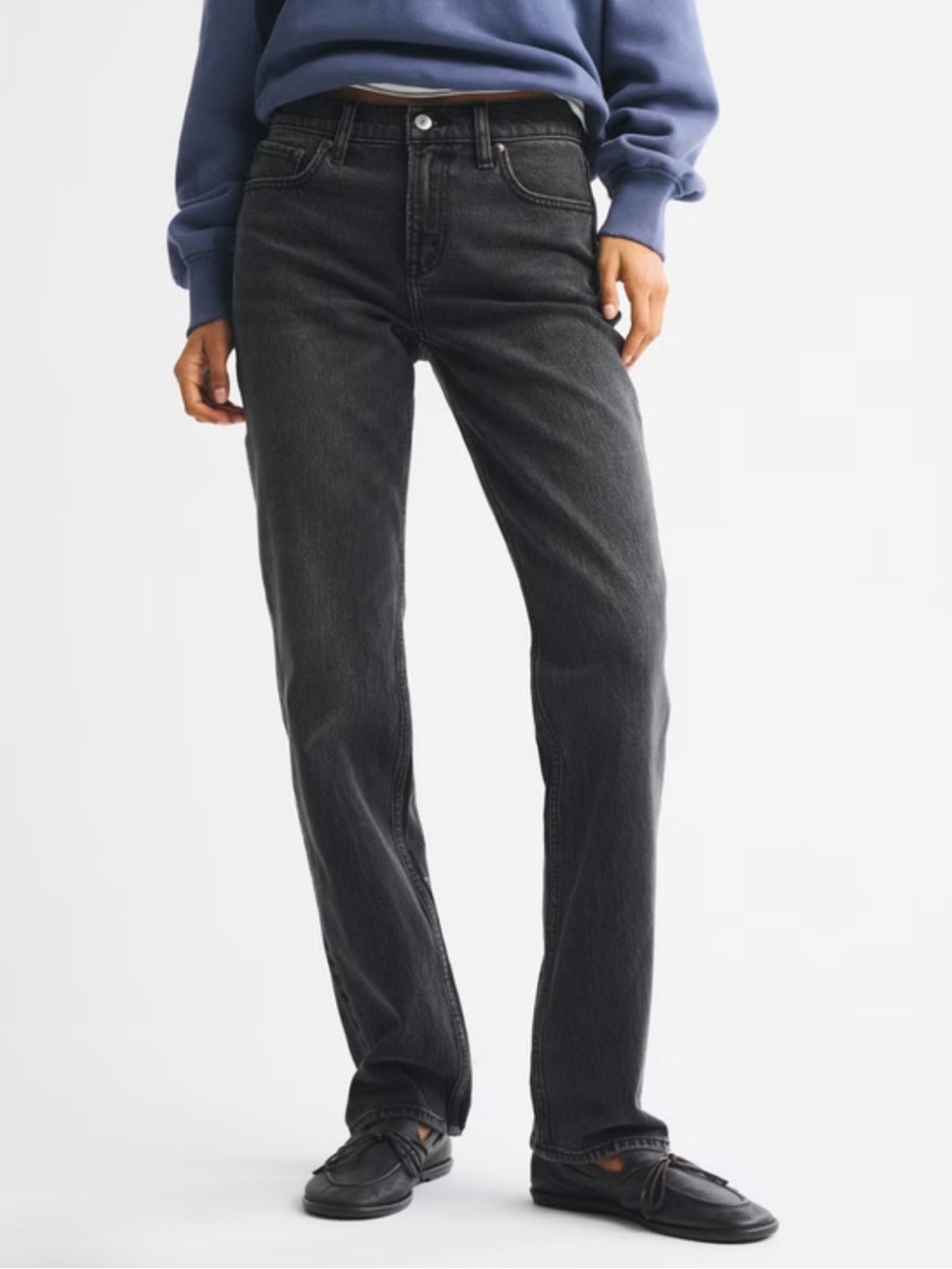Abercrombie and Fitch 90s Straight Mid Rise Jean